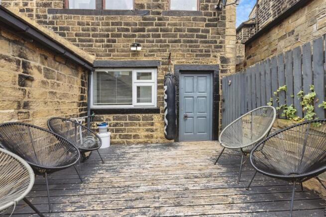 3 bed Terraced for sale Image 8