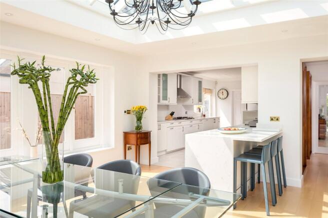 Dining/Kitchen