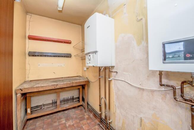 2 bed Bungalow for sale Image 9
