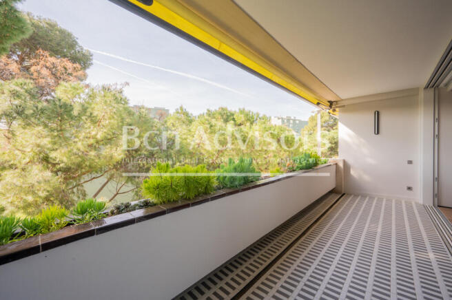 Deslumbrante-piso-con-reforma-de-lujo-y-2-plaza...