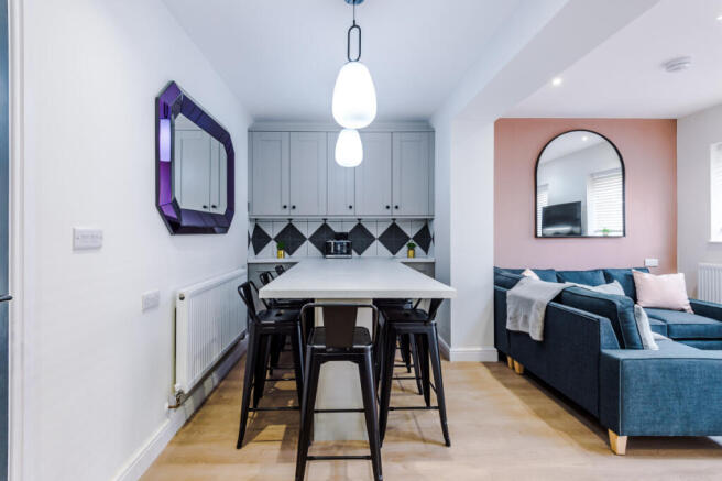 4 Capricorn Way, Living Room 3