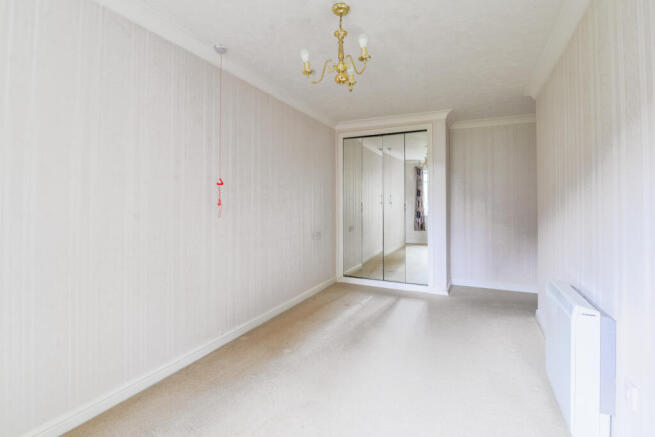 1 bed Apartment for sale Image 7