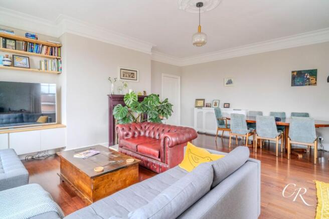 Sitting/Dining Room