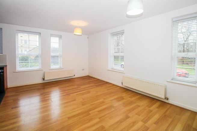1 bed Apartment for sale Image 4
