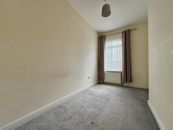 3 bed Terraced to rent Image 7