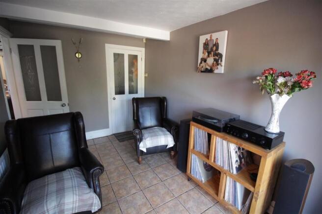 SITTING ROOM