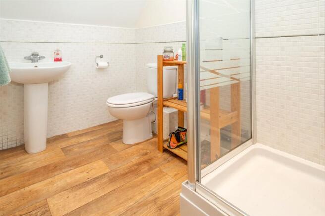 Bedroom 3 Ensuite