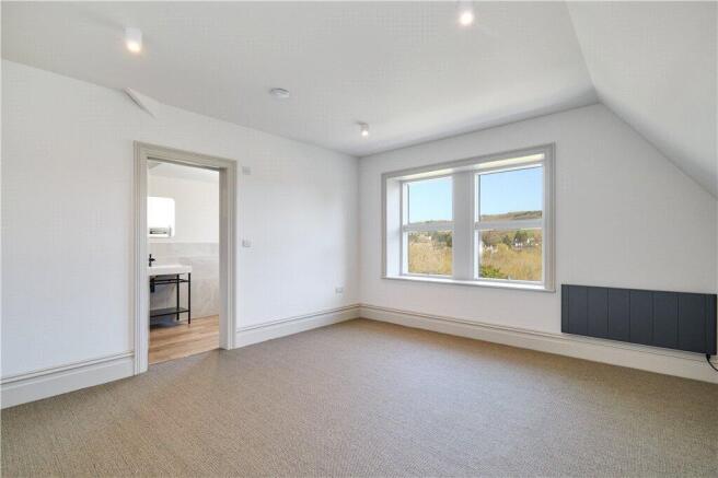 2 bed Penthouse for sale Image 8