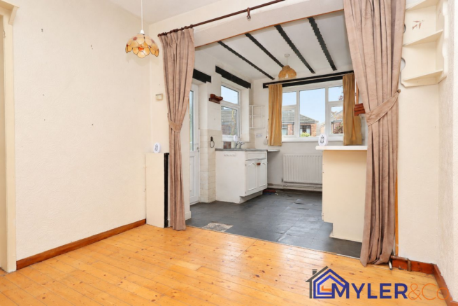 Selwyn Close, Widnes, WA8 photo 5