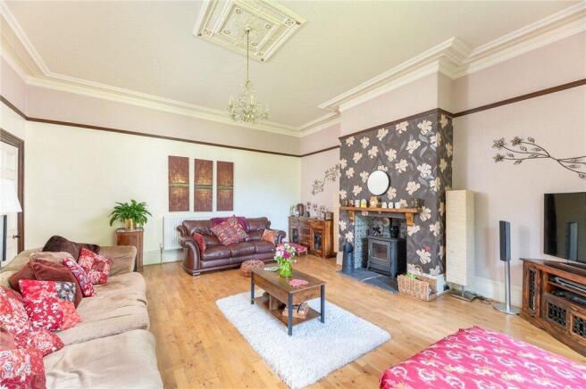 5 bed Terraced for sale Image 4