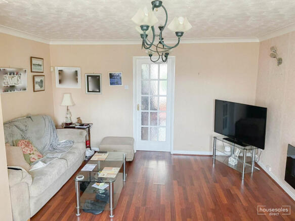 Living Room 4.JPG
