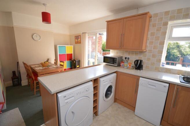 KITCHEN/DINER