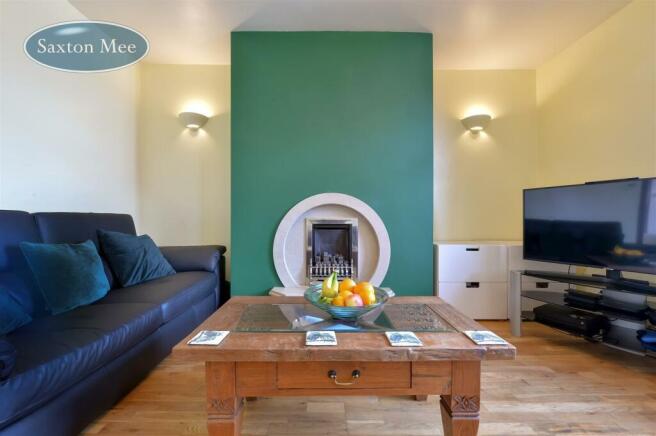 fireplace 1.jpg