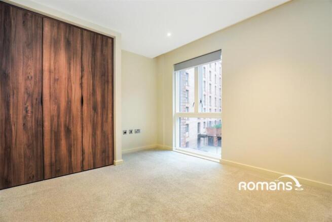 2 bed Apartment to rent Image 5