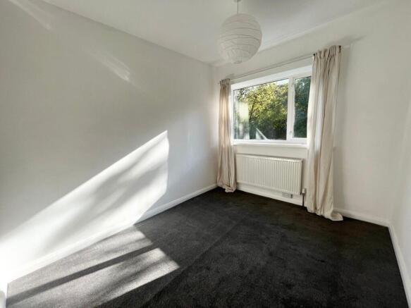 3 bed Terraced to rent Image 10