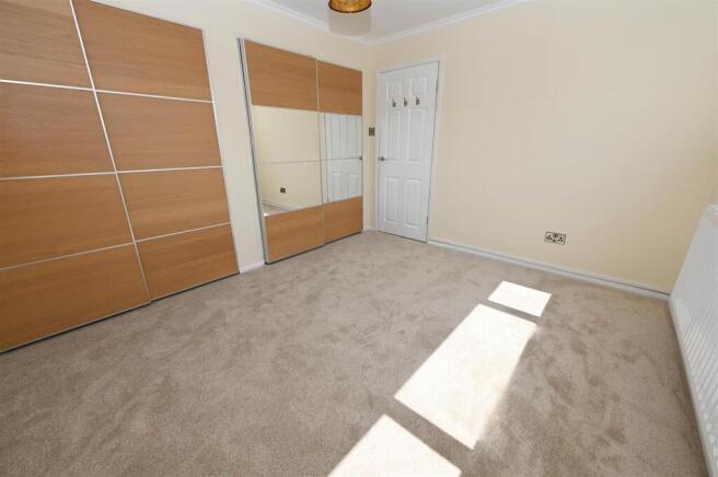 3 bed Detached to rent Image 12