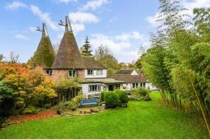 Fullers Oast, Bethersden Road, Smarden TN27 8QF