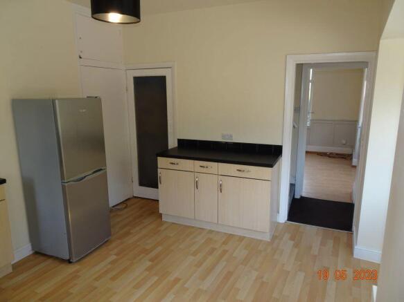 3 bed Terraced to rent Image 5