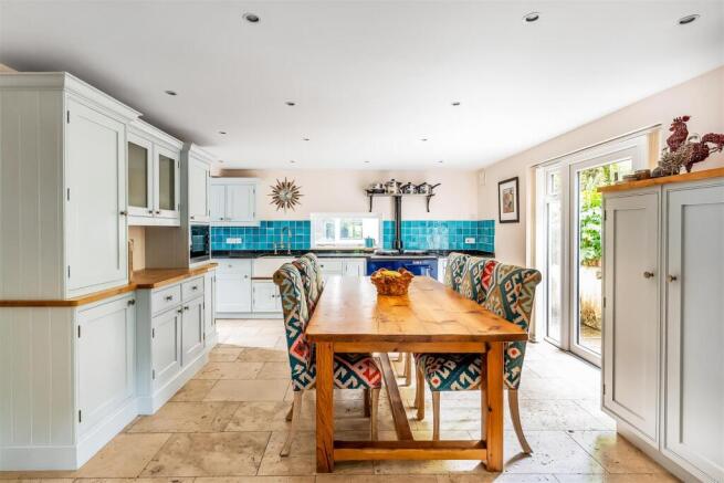 Bowstones, Tower Hill - Kitchen.jpg