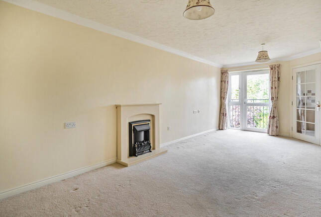 1294721-5-682b098...