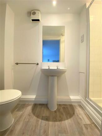 Shower Room 4.jpg