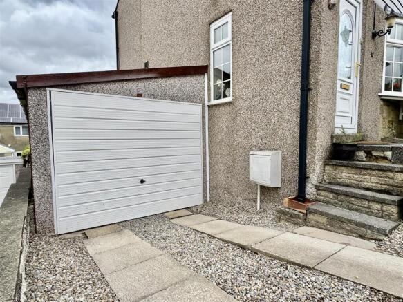 3 bed Semi-Detached for sale Image 10