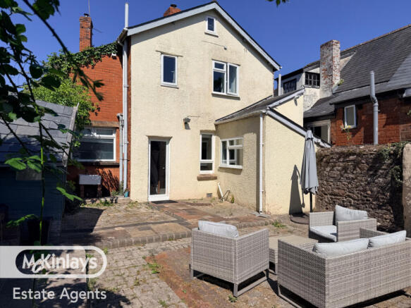 3 bedroom hidden Gem in the Heart of Uffculme wit
