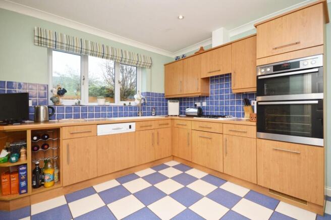 Kitchen/Breakfast Room