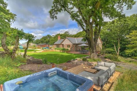 The Croft & Holiday Lodges, Mockham Down
