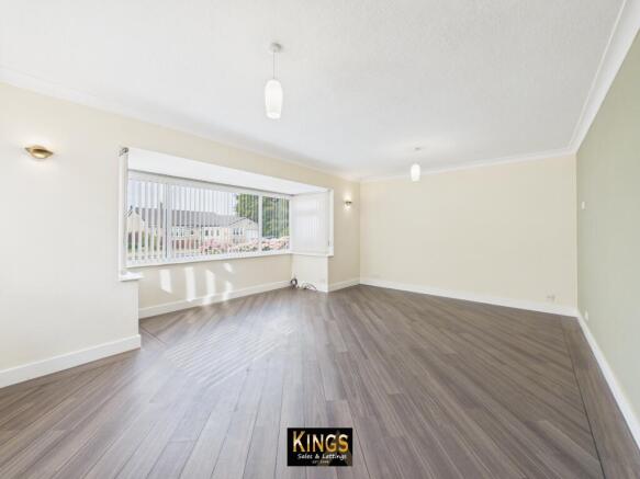 4 bed Detached for sale Image 5