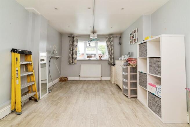 Peartree Way, Stevenage photo 4