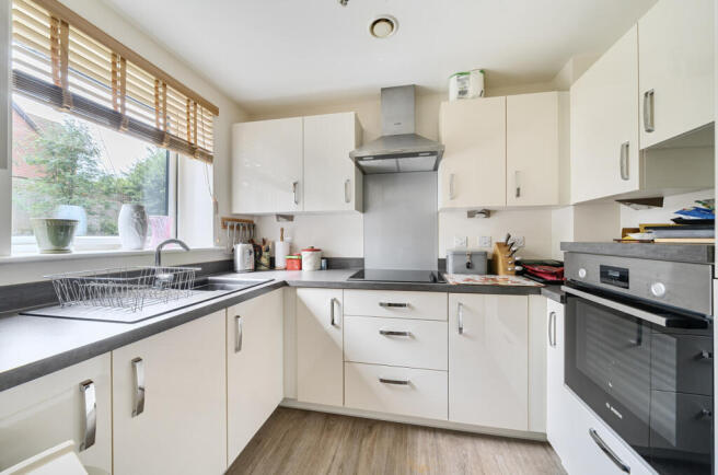 1331962-12-688b47...