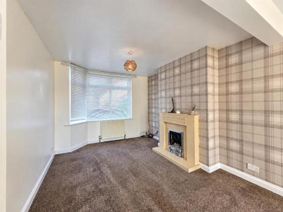 Arch Road, Wyken - Lounge