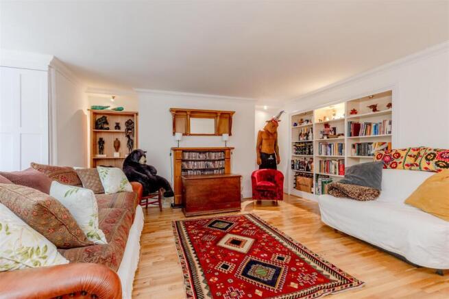 Redland Park, Redland Living Room 2.jpg