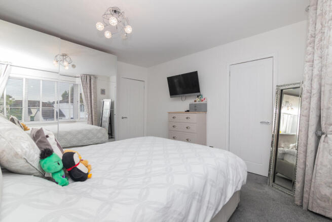 41 Kinpurnie Road, Paisley, PA1 2HG-25