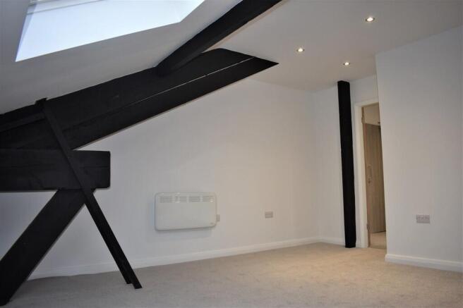 2 bed Apartment to rent Image 7