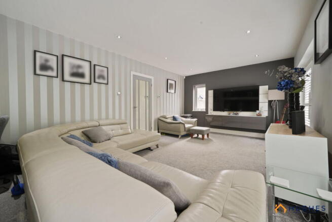 3 bed Detached for sale Image 12