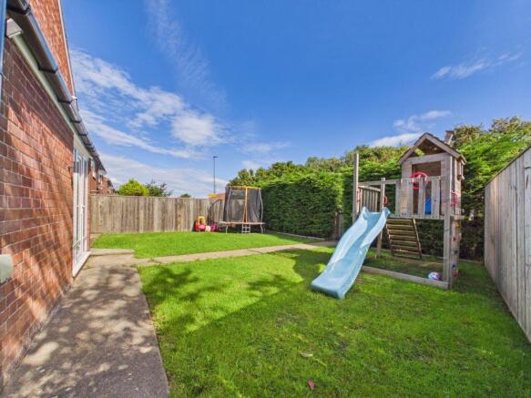 3 bed Detached for sale Image 4