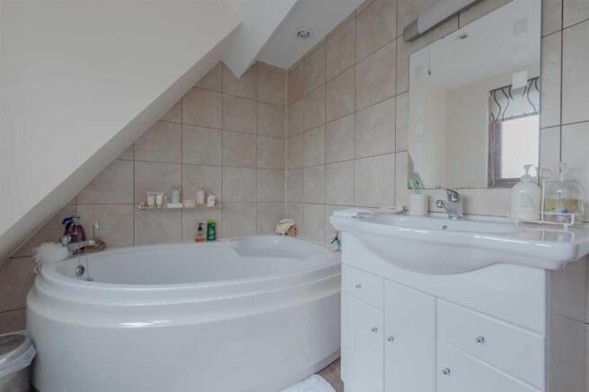 Bath Room 1