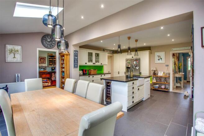 Kitchen/Breakfast Rm