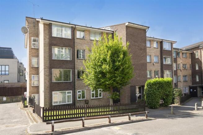 1 Blenheim Court, Wellesley Road, Sutton, SM2 5BW
