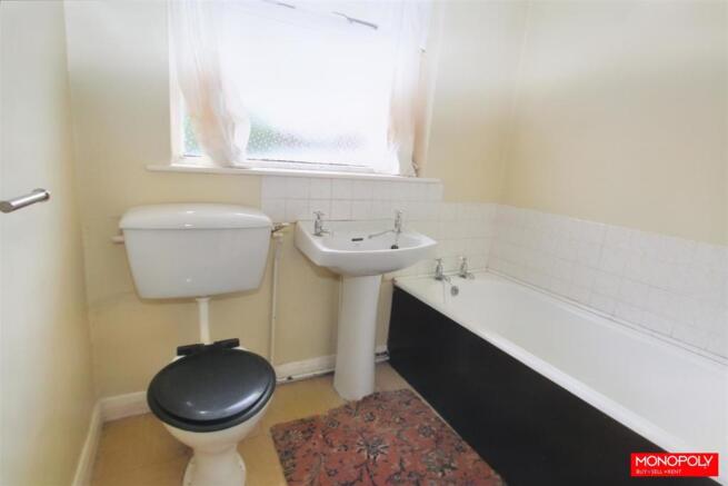 Family Bathroom.jpg