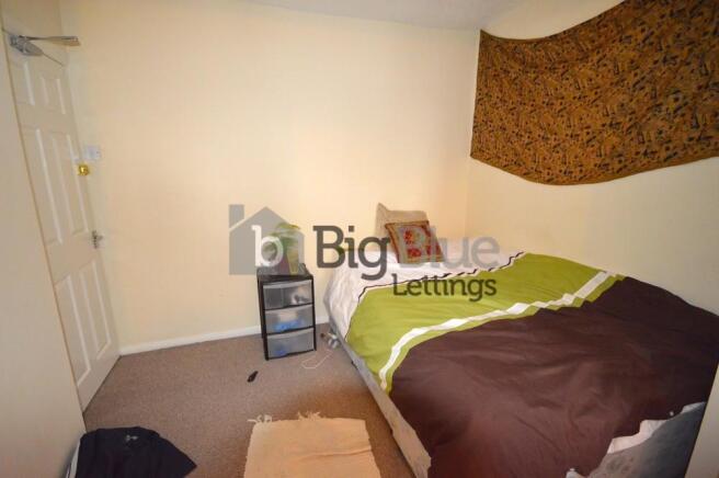 5 bed House Share to rent Image 8