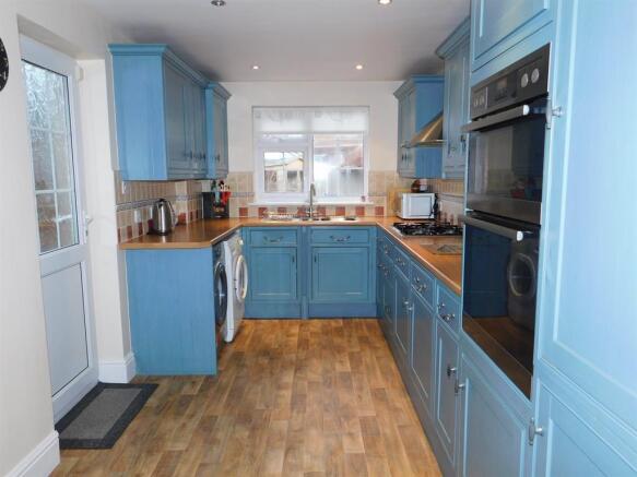 Kitchen 1