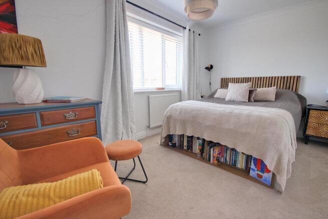 2 bed Semi-Detached for sale Image 9