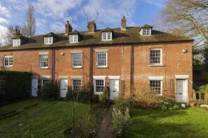 2, Lords Cottages, Ashford Road, Faversham ME13 0NJ