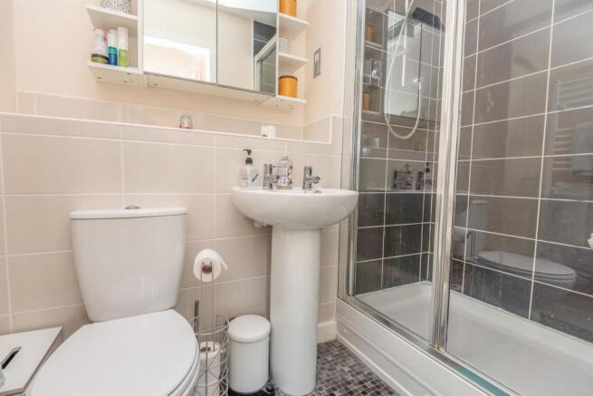 En-suite Bathroom