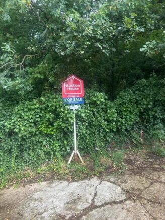 Access Road @ Crookston road, London, London SE9 1YQ photo 4
