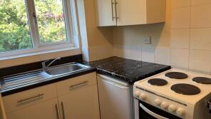 142, Overton Drive, Chadwell Heath, Romford RM6 4EE