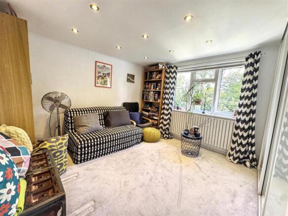 Lea Road, Sonning Common, Reading photo 4